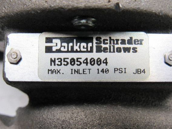 Parker N35054004  3-Way Solenoid Valve 140PSI 1/2" NPT 120V Coil