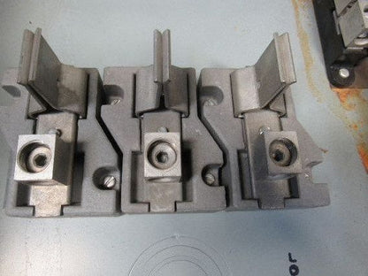 Crouse Hinds DF424A 200A 240V 3Ph 50HP Max Fusible Mechanical Disconnect