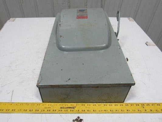 Crouse Hinds DF424A 200A 240V 3Ph 50HP Max Fusible Mechanical Disconnect