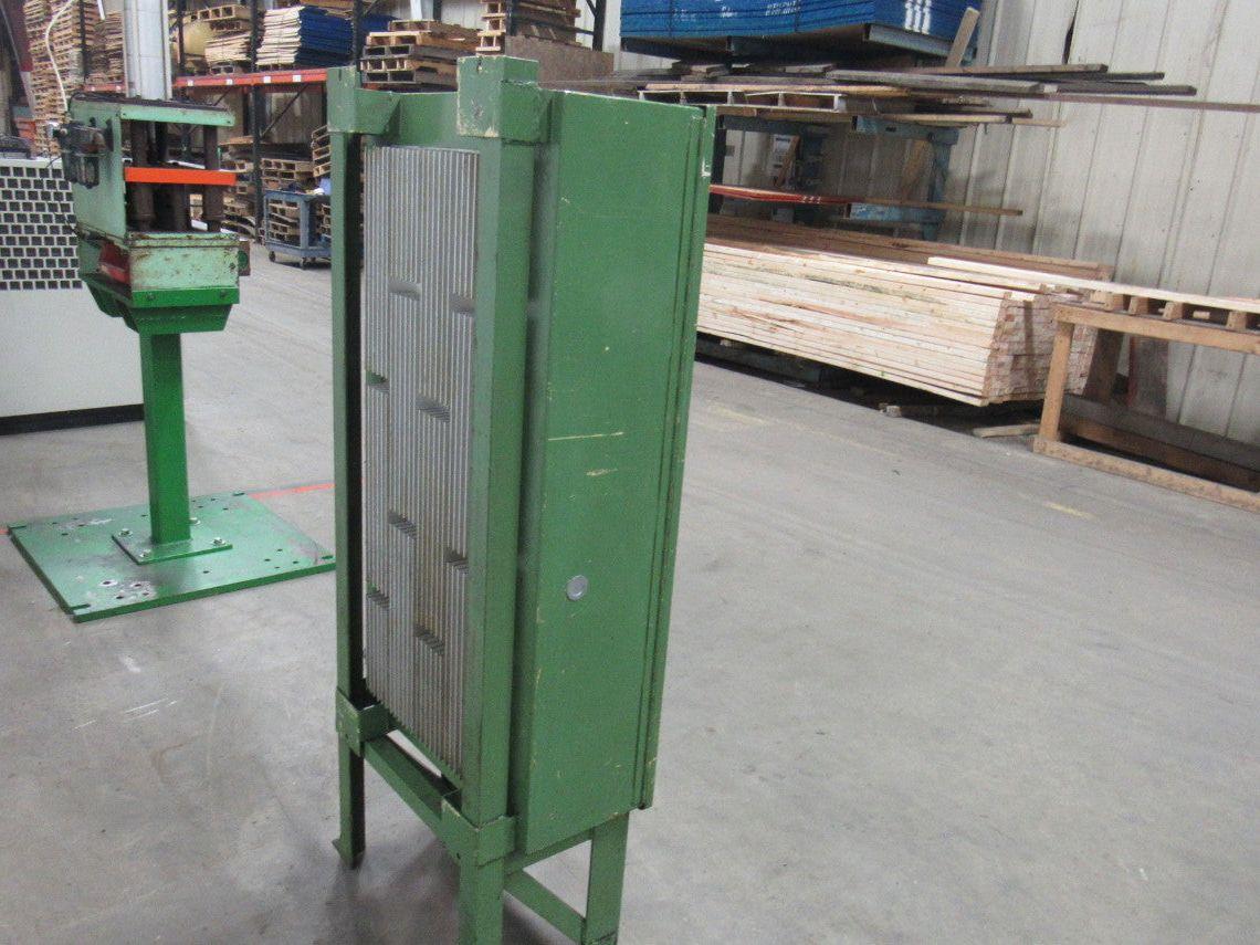 Vee-Arc/Super 7000 922-334 Adjustable Frequency Drive 20Hp 460V In  24-460V Out