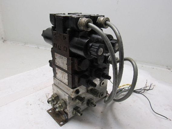Nachi Pneumatic Directional Control Regulated Modular Valve Bank Manifold 110V