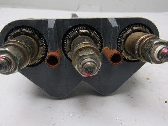 Cutler Hammer 1482D11G04 Circuit Breaker Adapter Rear Adapter Bus Assembly