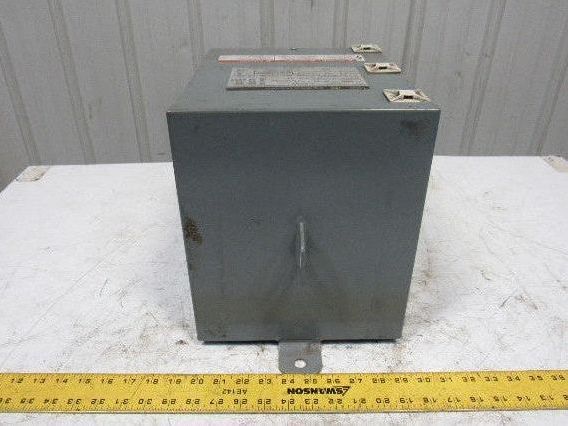 Square D 5S67F 240/440V Pri 110/220 V Sec 5kVa 1Ph Transformer