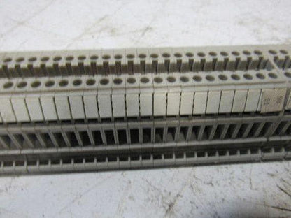 Allen Bradley 1492-W3 600V 30A Electrical Terminal Block 100 Pieces On DIN Rail