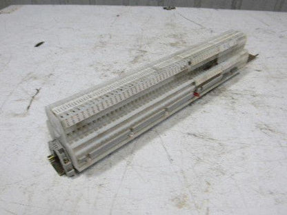 Allen Bradley 1492-HM2 24A 600V Terminal Block Two Circuit 60 Pieces on DIN Rail