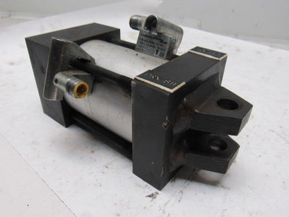 Norgren EJ1255A3 Rev 3 Pneumatic Air Cylinder 2-1/2" Bore 2" Stroke 150PSI