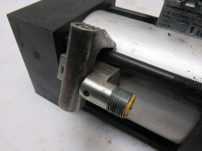 Norgren EJ1255A3 Rev 3 Pneumatic Air Cylinder 2-1/2" Bore 2" Stroke 150PSI