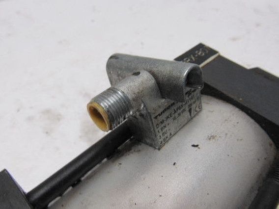 Norgren EJ1255A3 Rev 3 Pneumatic Air Cylinder 2-1/2" Bore 2" Stroke 150PSI