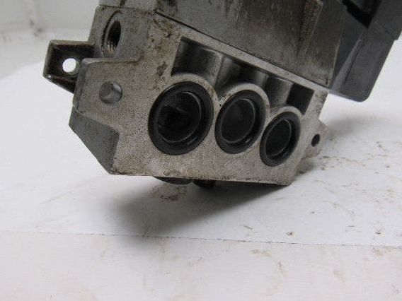 Norgren SXE9573-871-M1 Solenoid Actuated Air Valve 5/2 Base 24V Coil