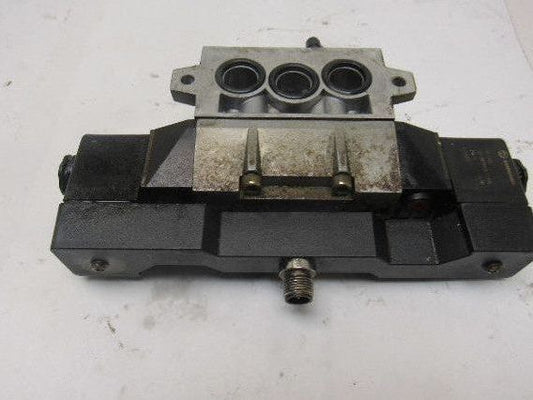 Norgren SXE9773-850-M1 Pneumatic 5/3 Solenoid Operated Air Valve 24V Coil