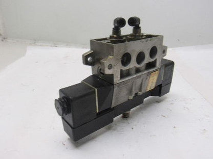 Norgren SXE9773-850-M1 Pneumatic 5/3 Solenoid Operated Air Valve 24V Coil
