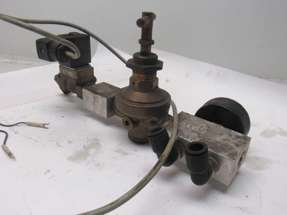 Burkert 00501940 Pneumatic Flow Control Solenoid Valve Assembly 24VDC Coil