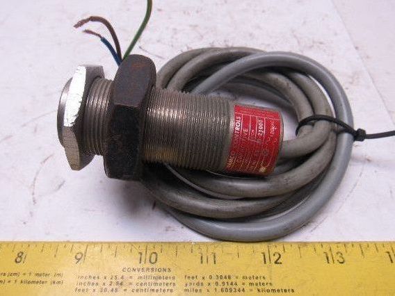 Namco EE720-21000 120VAC Capacitive Proximity Switch