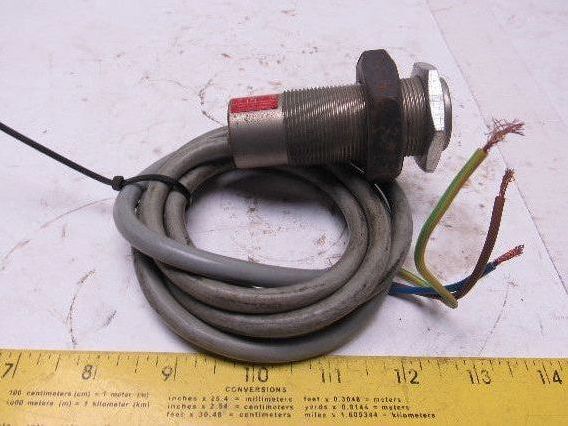 Namco EE720-21000 120VAC Capacitive Proximity Switch