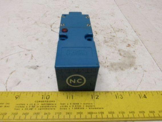 ISSC 1220-1-B-1 120V 50/60Hz 6A Solid State Proximity Switch