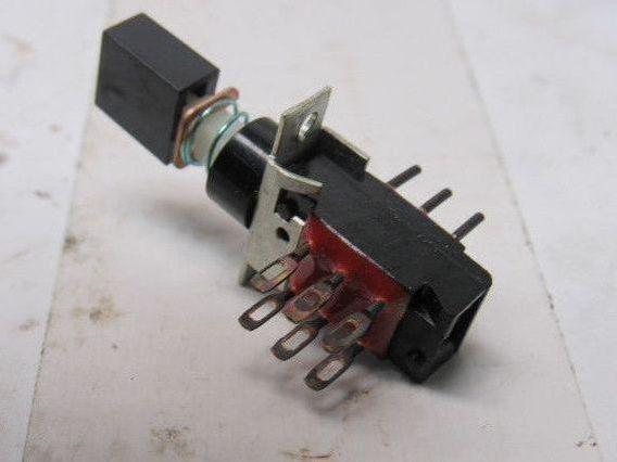 Centralab PBS-2M 2PDT Momentary Contact 1A-28 VDC .45A-115V Push Button Lot/6