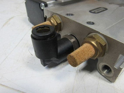 Rexroth 5777060220 5/2 Single Solenoid Valve Bank Manifold 24VDC Coil