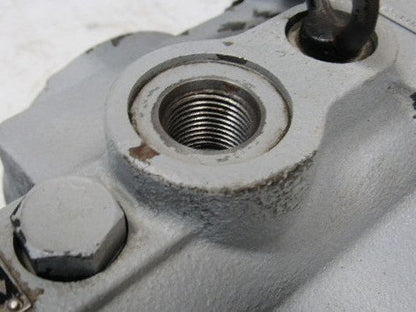 RL50-7001 RBKX PCX3XX-XX Hydraulic Motor 1-1/4" Shaft 1-1/4" NPT