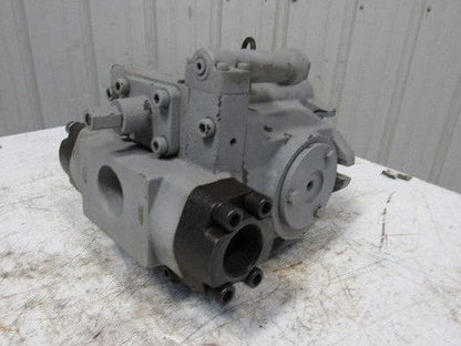 RL50-7001 RBKX PCX3XX-XX Hydraulic Motor 1-1/4" Shaft 1-1/4" NPT