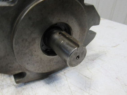 RL50-7001 RBKX PCX3XX-XX Hydraulic Motor 1-1/4" Shaft 1-1/4" NPT