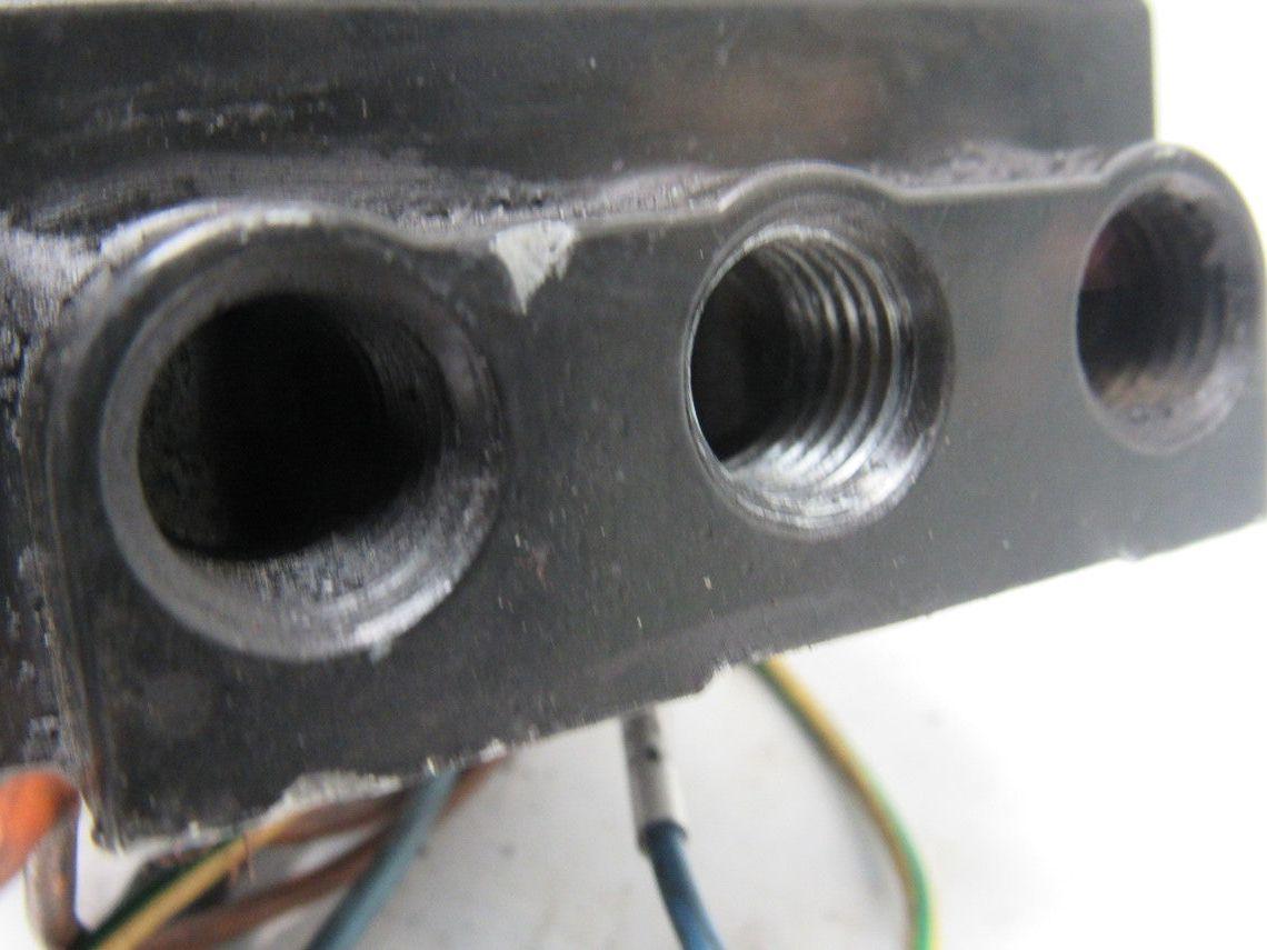 Aro A212SS-120-A 4/2Way Solenoid Operated Air Valve Assembly 120V Coil