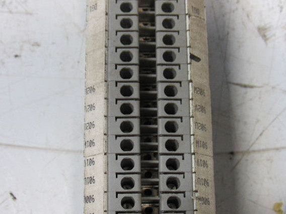 Phoenix Contact UK4 Terminal Block Strip On DIN Rail 125+ Pieces