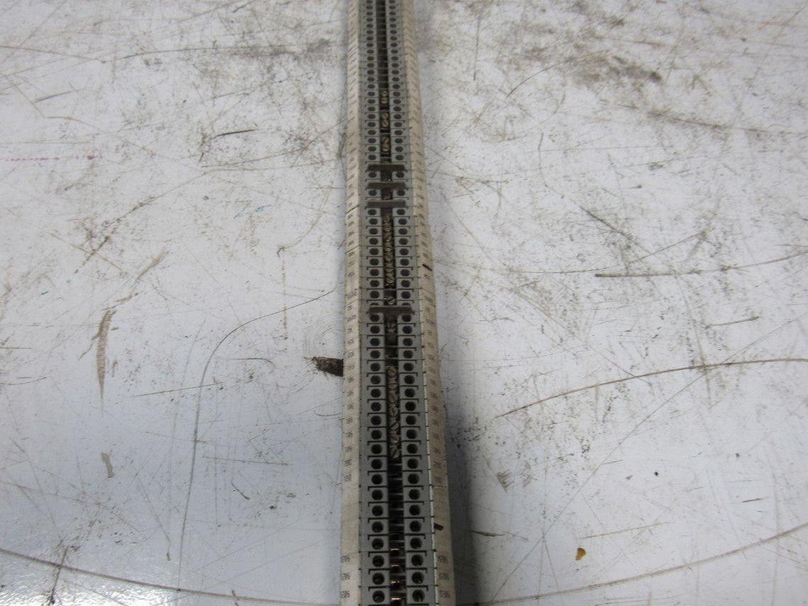 Phoenix Contact UK4 Terminal Block Strip On DIN Rail 125+ Pieces