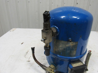 Man
Maneurop MTE36JG4D 460V 50/60Hz Refrigerated Reciprocating Compressor