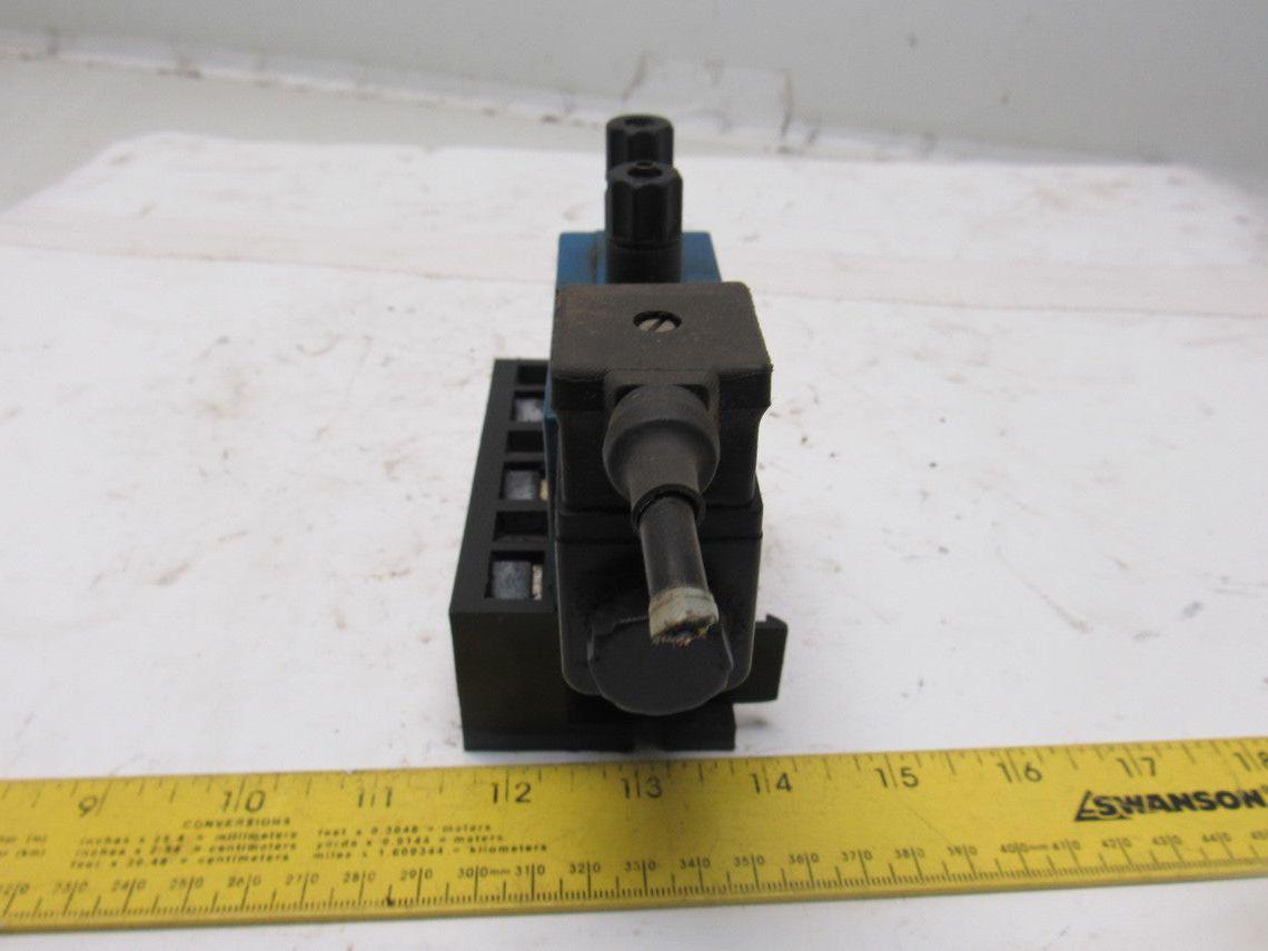 Rexroth  P-031163-00005 5/2 Position Solenoid Control Valve 24V Coil W/Manifold