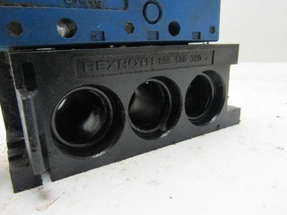 Rexroth  P-031163-00005 5/2 Position Solenoid Control Valve 24V Coil W/Manifold