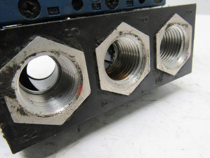 Rexroth P69882-5 Pneumatic Valve 24VDC Coil W/Manifold Block