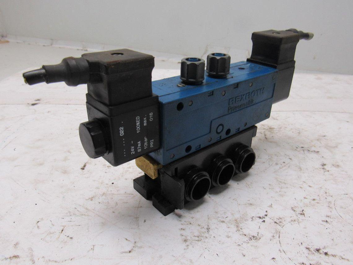 Rexroth P31165-5 Pneumatic Valve 24VDC Coil W/Manifold Block
