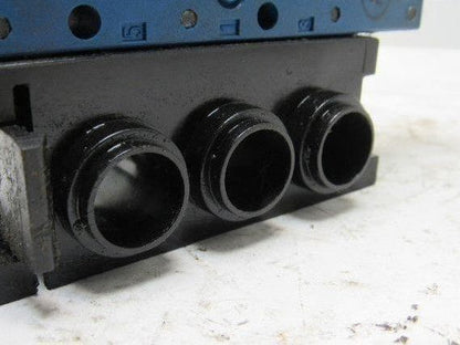 Rexroth P31165-5 Pneumatic Valve 24VDC Coil W/Manifold Block