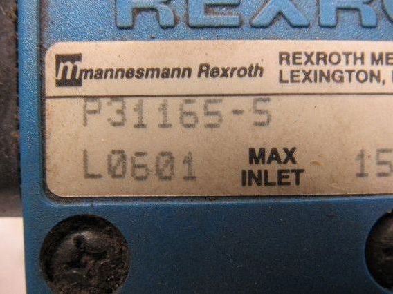 Rexroth P31165-5 Pneumatic Valve 24VDC Coil W/Manifold Block
