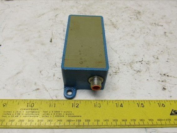 Allen Bradley Photo Switch 871F-D70NN50-D4 A Photo Switch 10-30VDC N.O. 400mA