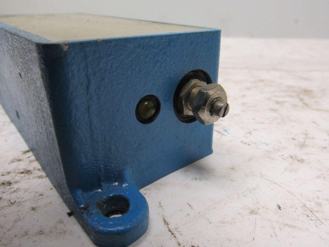 Allen Bradley Photo Switch 871F-D70NN50-D4 A Photo Switch 10-30VDC N.O. 400mA