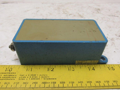Allen Bradley Photo Switch 871F-D70NN50-D4 A Photo Switch 10-30VDC N.O. 400mA