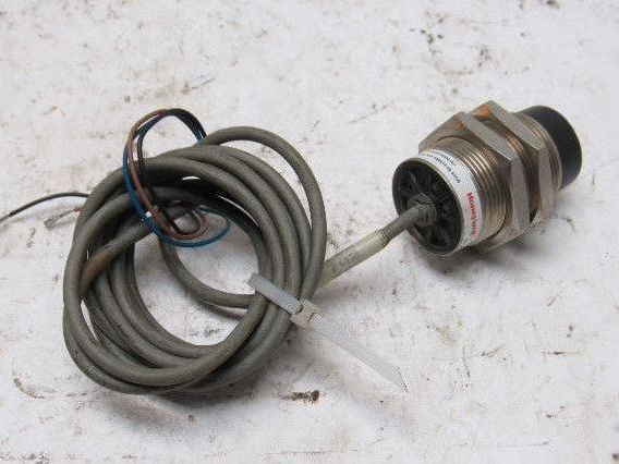 Honeywell 992AB30ANA2 Inductive Proximity Sensor