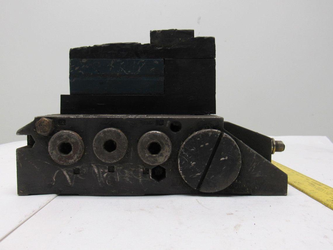 Bosch Rexroth 261-208-140-0 Pneumatic Solenoid Valve W/Manifold
