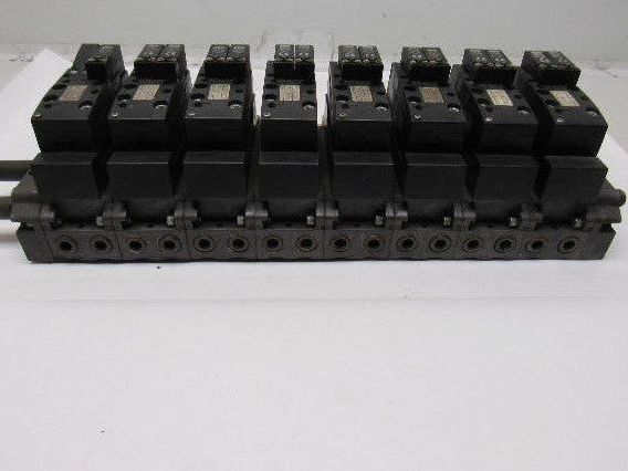 Bosch Rexroth 261-108-...110/140/120 Pneumatic Solenoid Valves W/Manifold