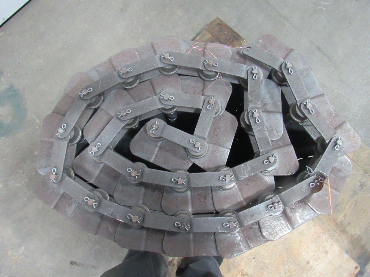 SteeltraK 18"x 108" Carbon Steel And Mild Steel Hinge Type Scrap Conveyor Chain