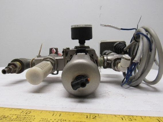 SMC VHS30-03 & AW30-03BG Pneumatic Air Filter Regulator Assembly 3/8" NPT