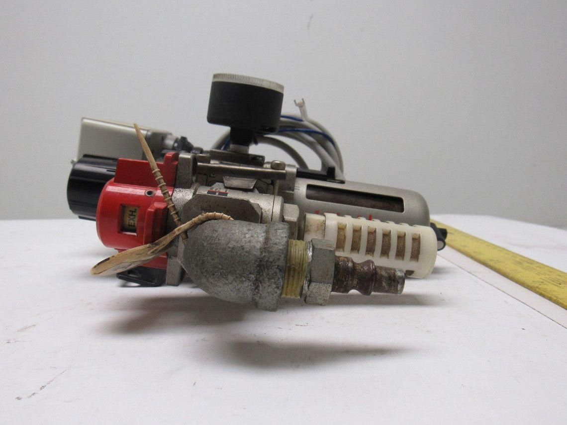 SMC VHS30-03 & AW30-03BG Pneumatic Air Filter Regulator Assembly 3/8" NPT