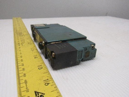 MAC 92B-BAB-000-DM-DJAP-1DG 4/2Way Double Solenoid Operated Valve 110V Coil