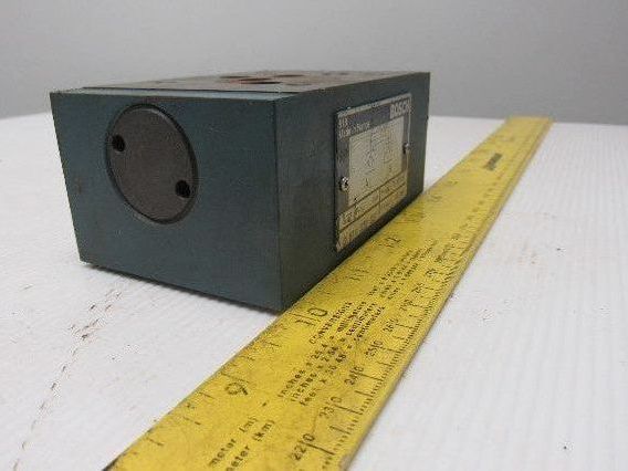 Bosch 0 811 020 027 4500 PSI Check Valve Block