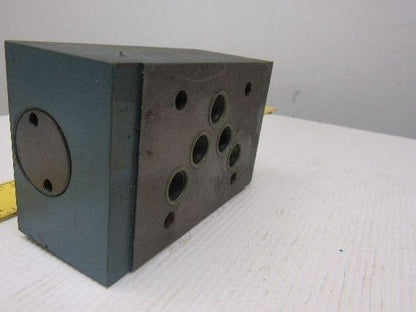 Bosch 0 811 020 027 4500 PSI Check Valve Block