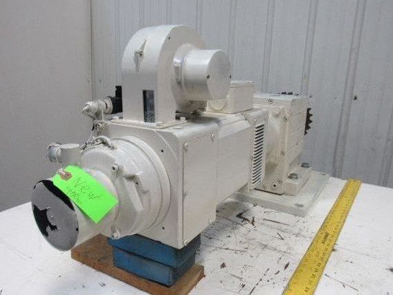 Lenze GST09-2N VBR 1F 14:1 RPM 420V DC 11.40kW Gear Reducer Motor Package