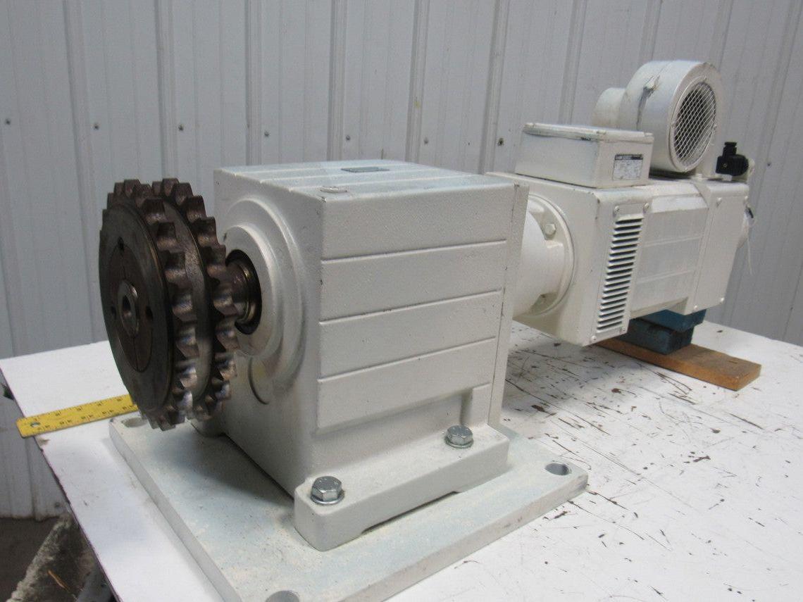 Lenze GST09-2N VBR 1F 14:1 RPM 420V DC 11.40kW Gear Reducer Motor Package