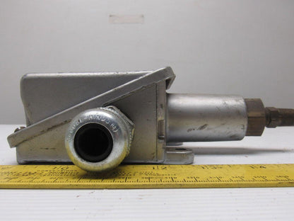 United Controls H100-702 Control Pressure Switch