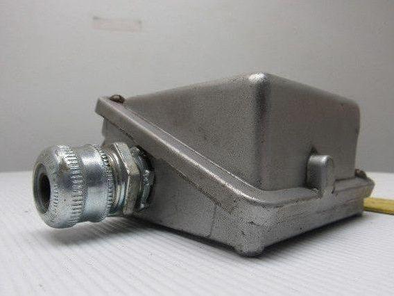 United Controls H100-702 Control Pressure Switch